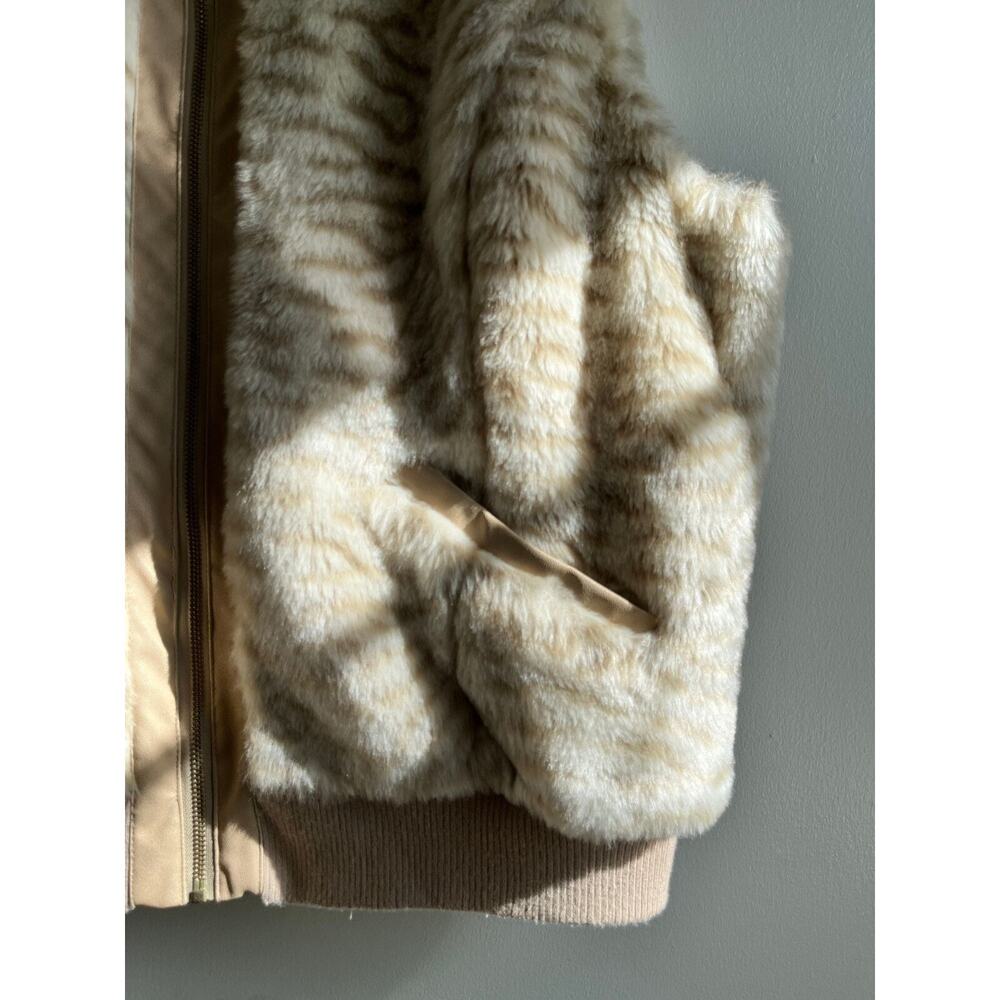 Vintage Y2K Faux Fur Vest |2000s Jou Jou Tiger Print | Size L/XL - Picture 4 of 7